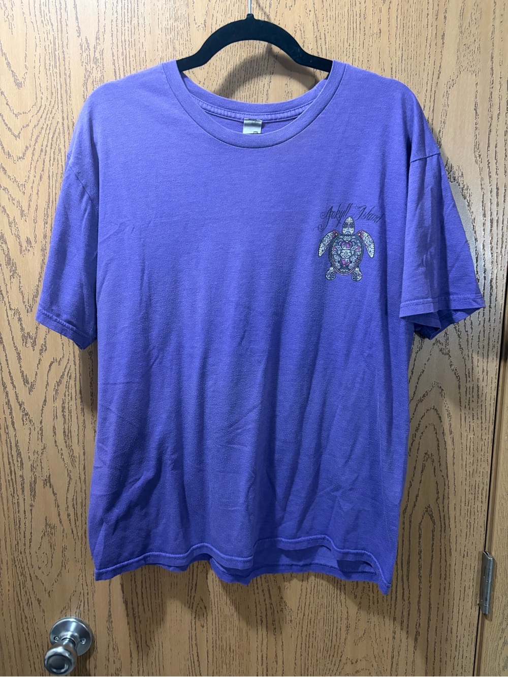 Duck Co. Georgia Sea Turtle Purple Graphic T-Shirt Large Coastal Beach Tee